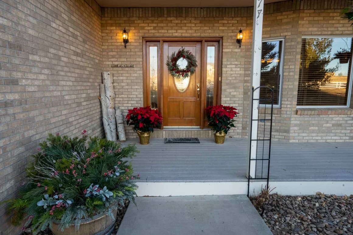 Denver Guest House welcoming front entrance for arriving hospital families